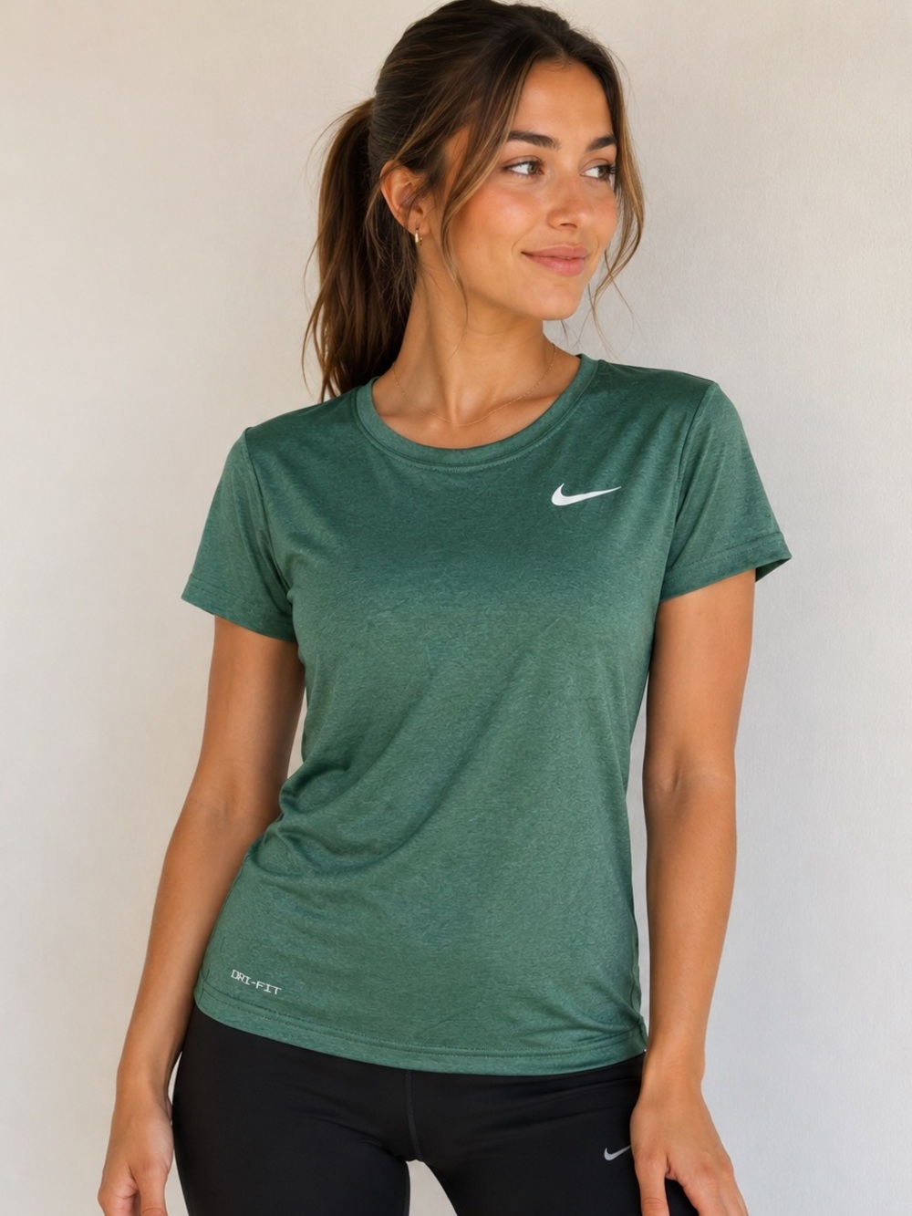 NWT Nike Dri-FIT Training Green Short Sleeve Athletic Tee, Size Medium